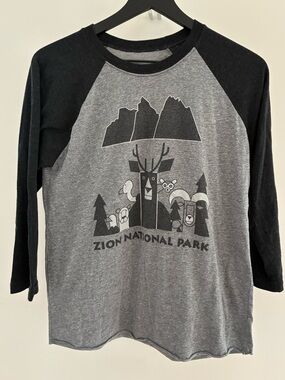 Zion National Park Women’s Raglan T-Shirt